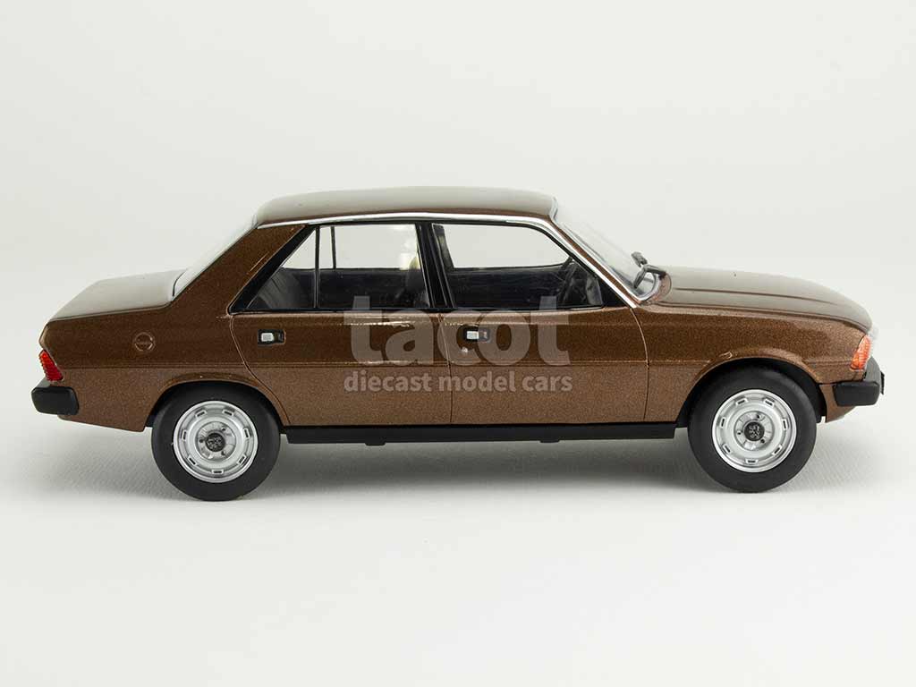 105592 Peugeot 305 1977