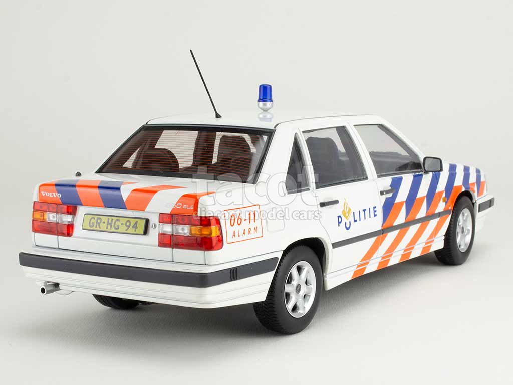 105600 Volvo 850 Politie 1993
