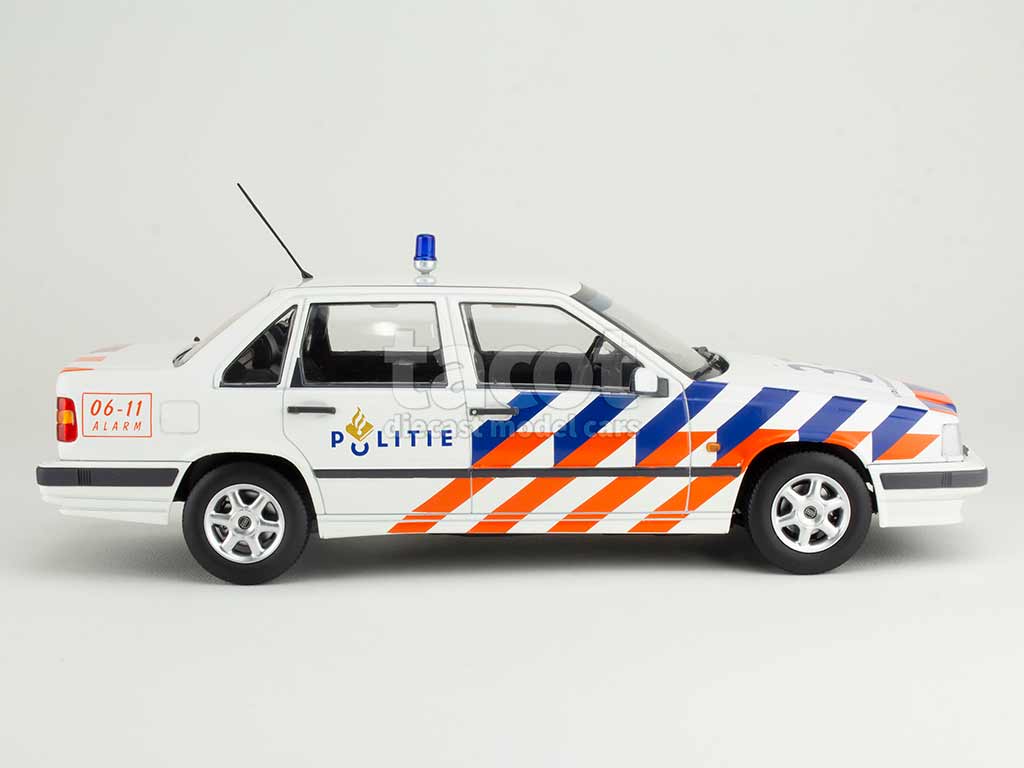 105600 Volvo 850 Politie 1993