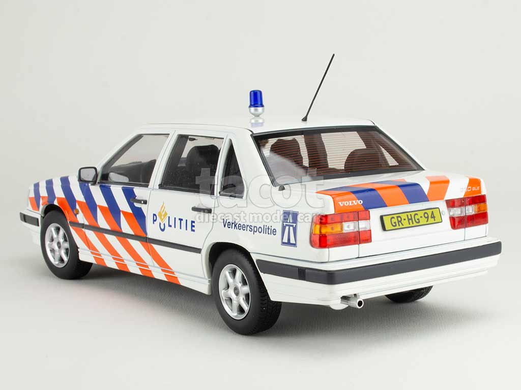105600 Volvo 850 Politie 1993