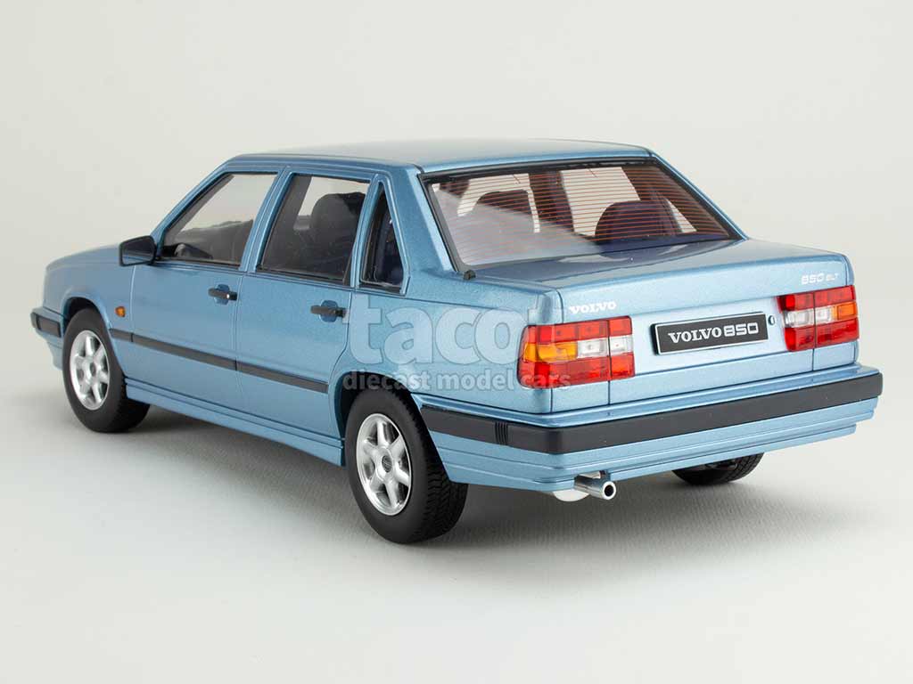 105602 Volvo 850 1993