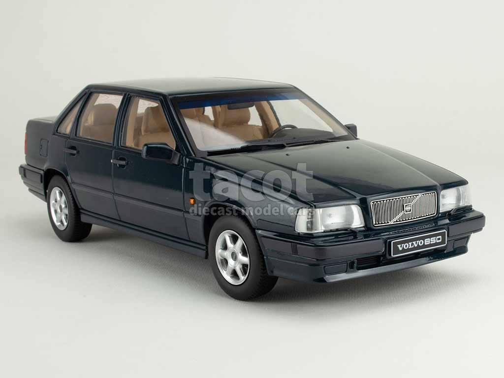 105603 Volvo 850 1993