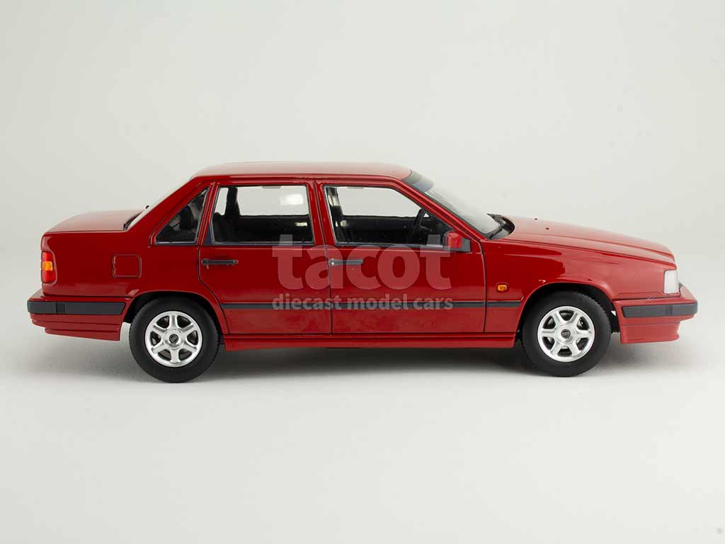 105604 Volvo 850 1993