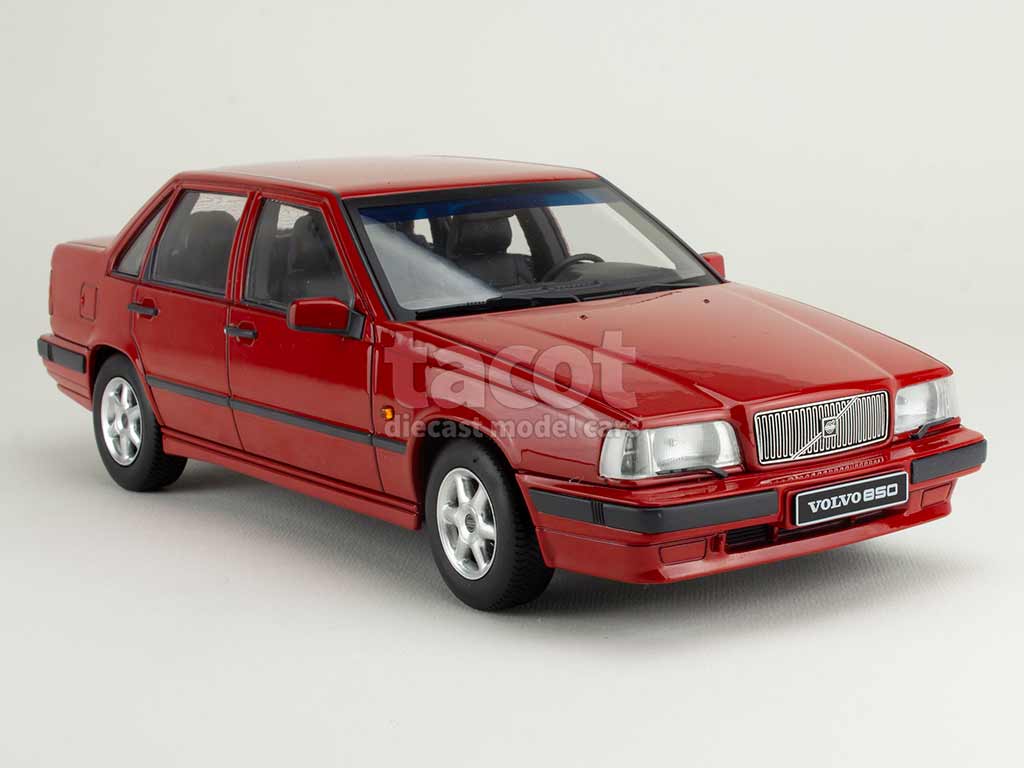 105604 Volvo 850 1993