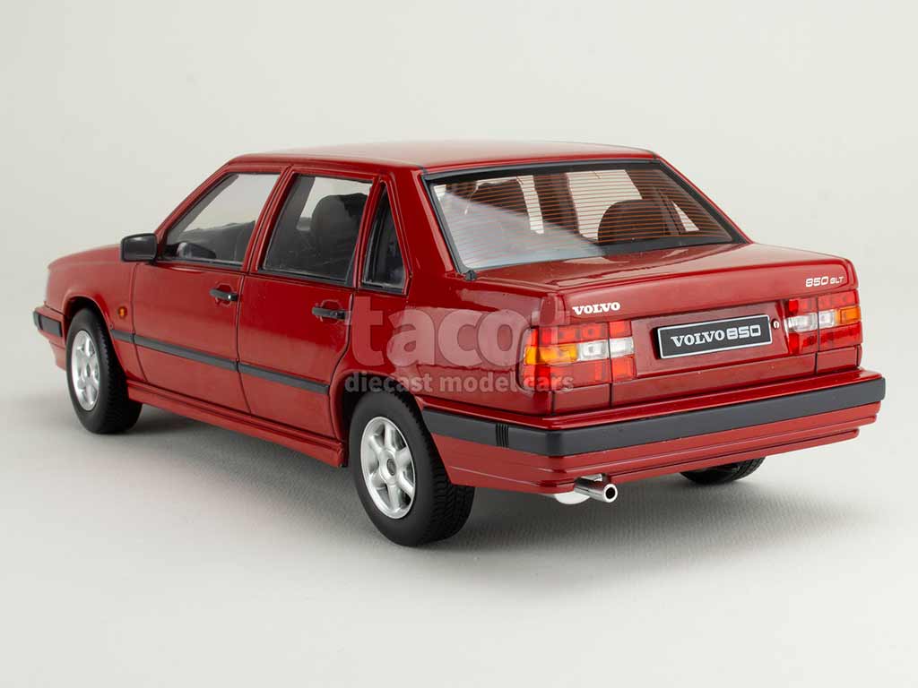 105604 Volvo 850 1993