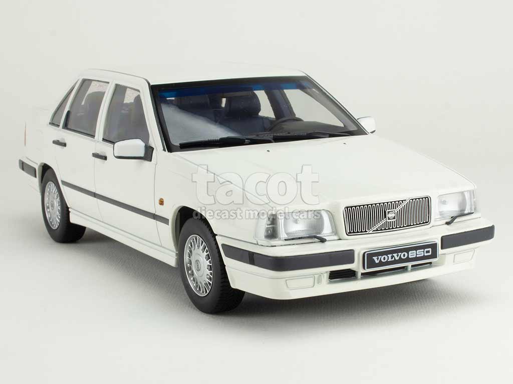 105609 Volvo 850 1993