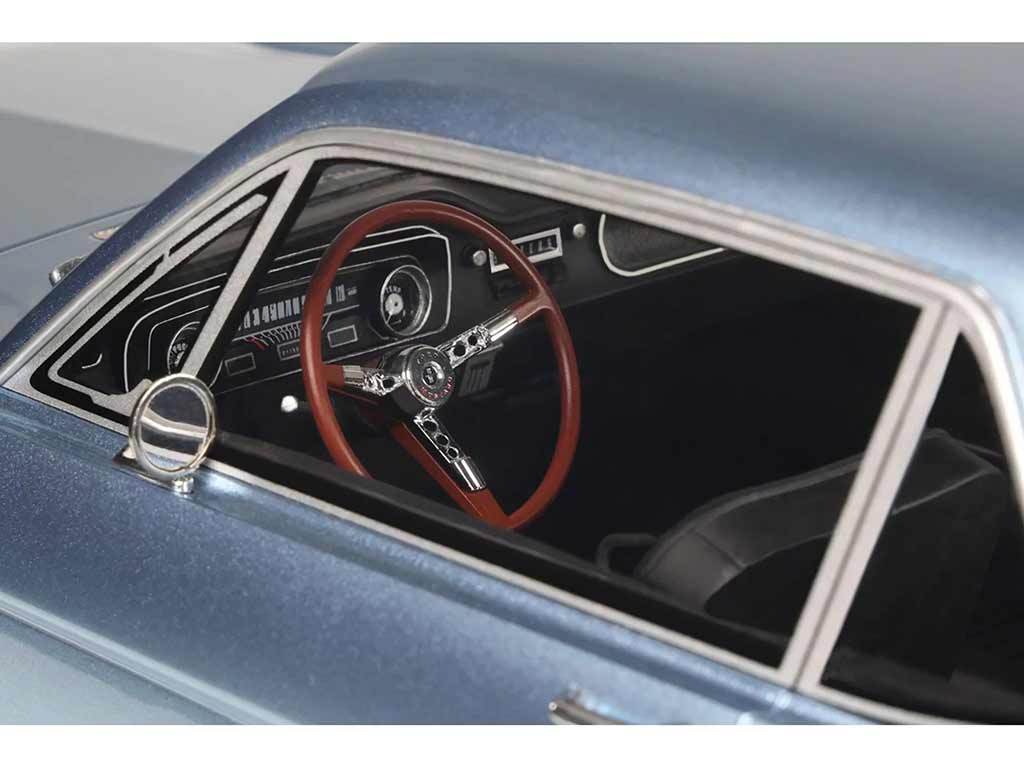 105647 Ford Mustang V8 Hardtop 1965