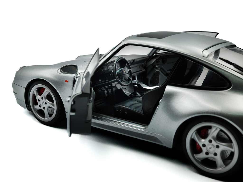 105652 Porsche 911/993 Carrera 4S 1996