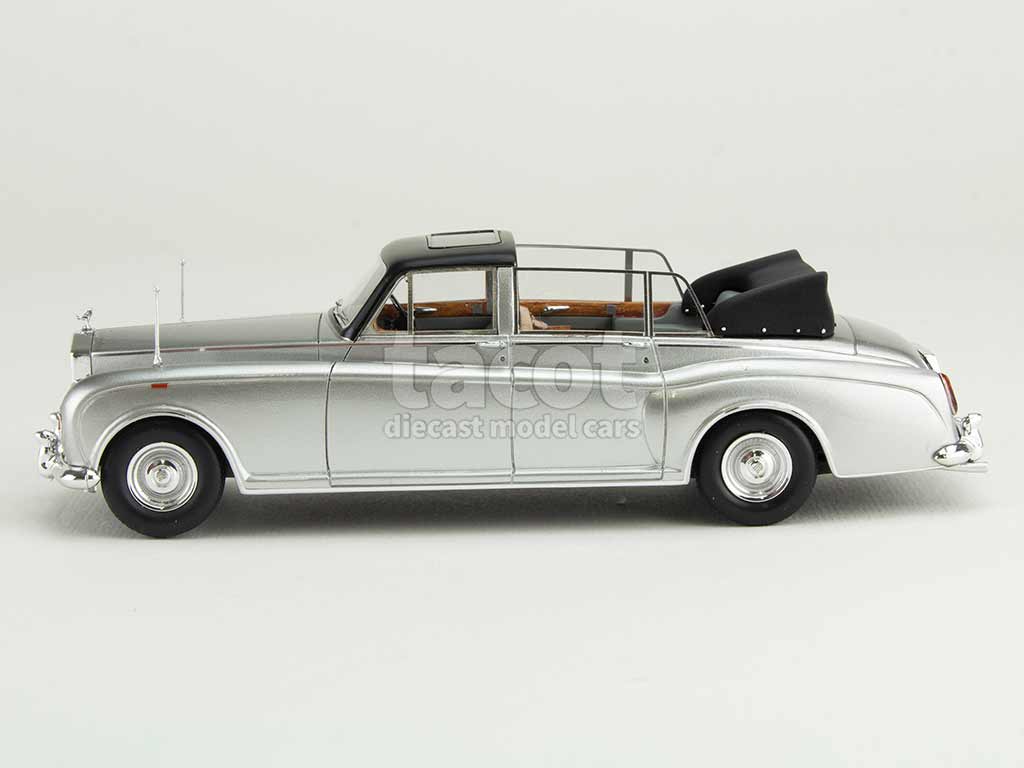 105672 Rolls-Royce Phantom VI Landaulette 1972