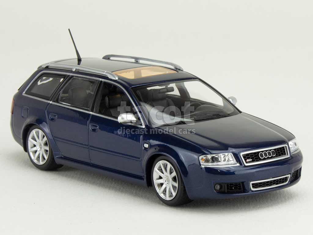 105681 Audi RS6 Avant 2002