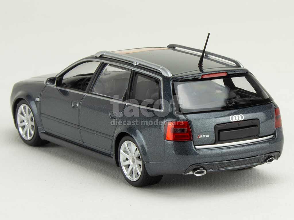 105682 Audi RS6 Avant 2002