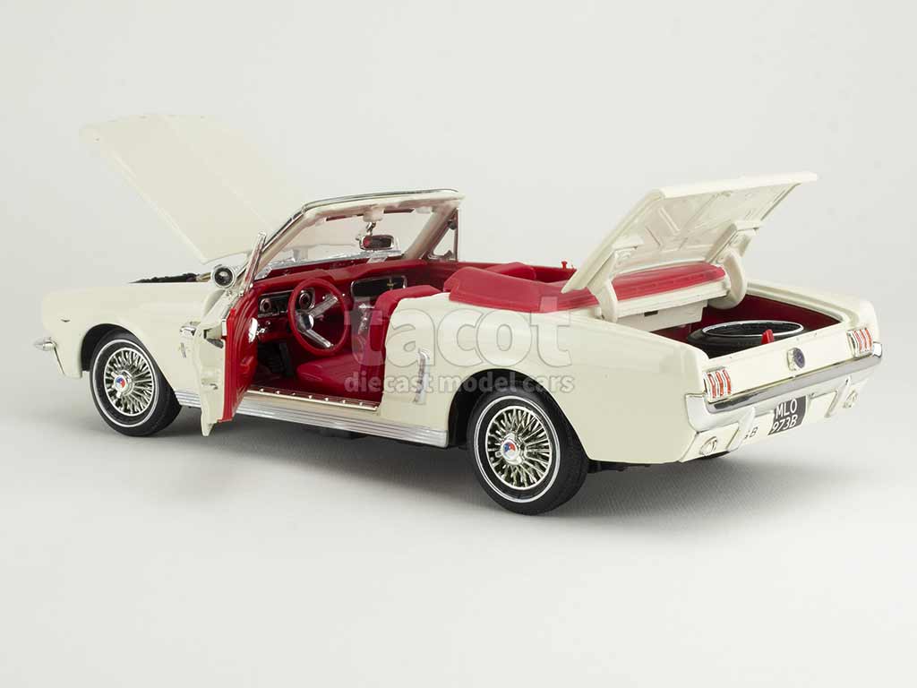 105684 Ford Mustang Cabriolet 1964