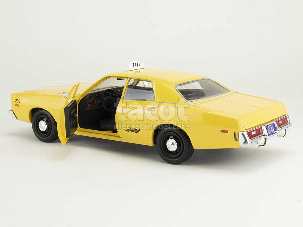 105697 Plymouth Fury Taxi 1975