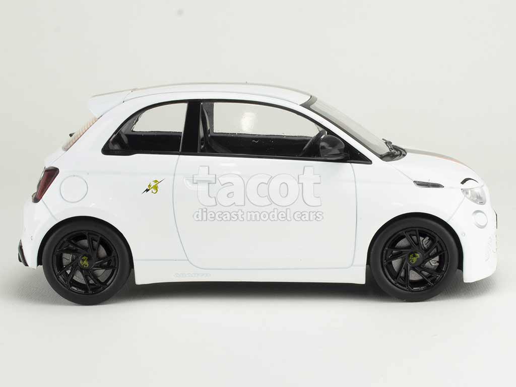 105749 Fiat 500e Abarth 2024