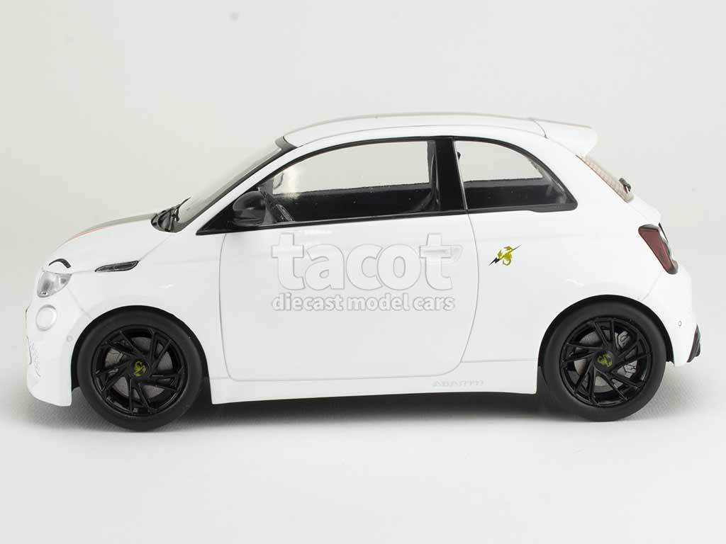 105749 Fiat 500e Abarth 2024