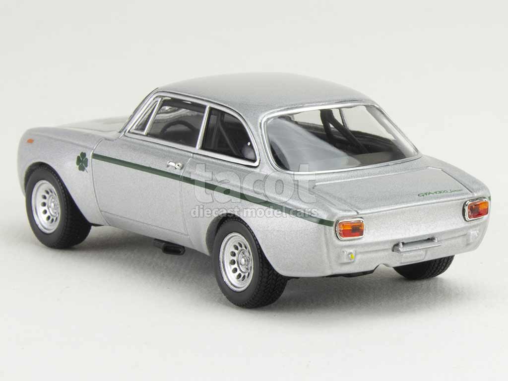 105766 Alfa Romeo GTA 1300 Junior 1968
