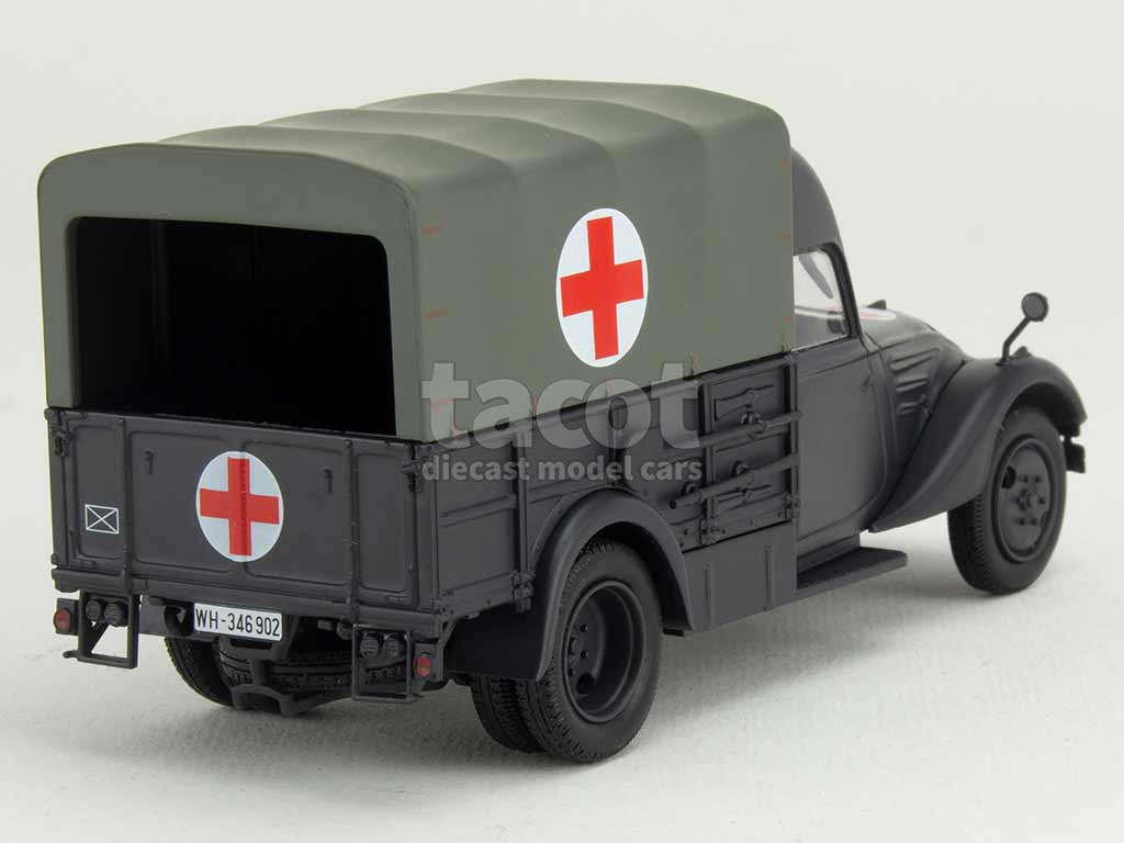 105771 Peugeot 1.2T Typ DK 5J Ambulance Militaire 1941