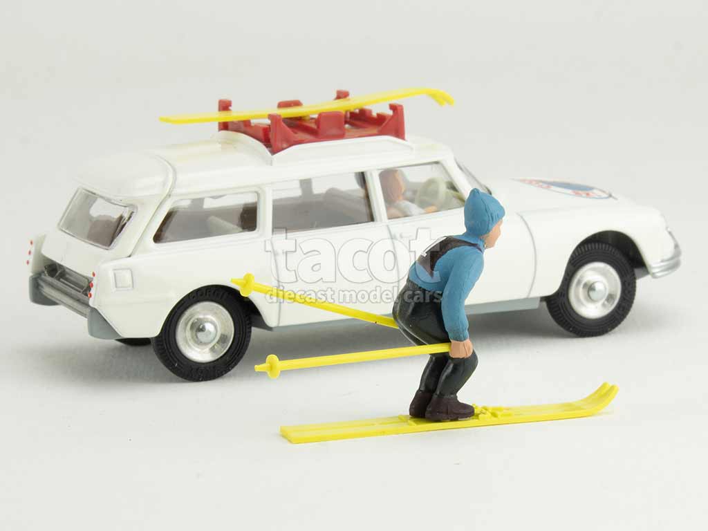105810 Citroën DS19 Break Skis