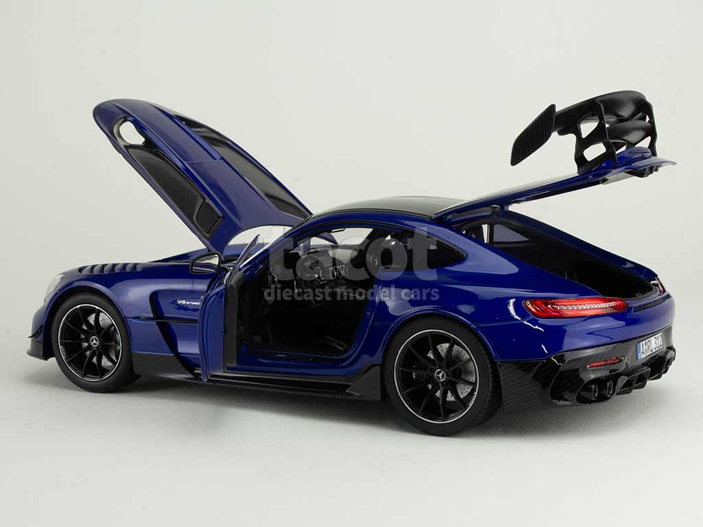 105817 Mercedes AMG GT Black Series 2021