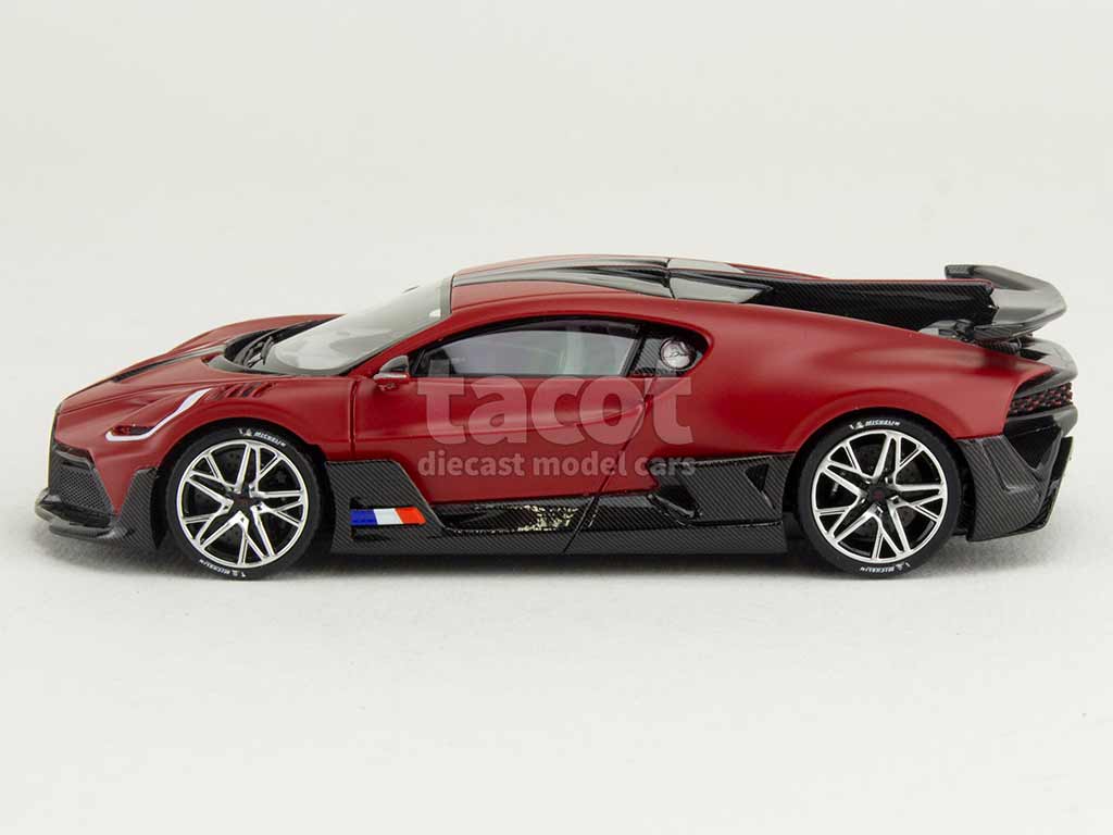 105869 Bugatti Divo 2019
