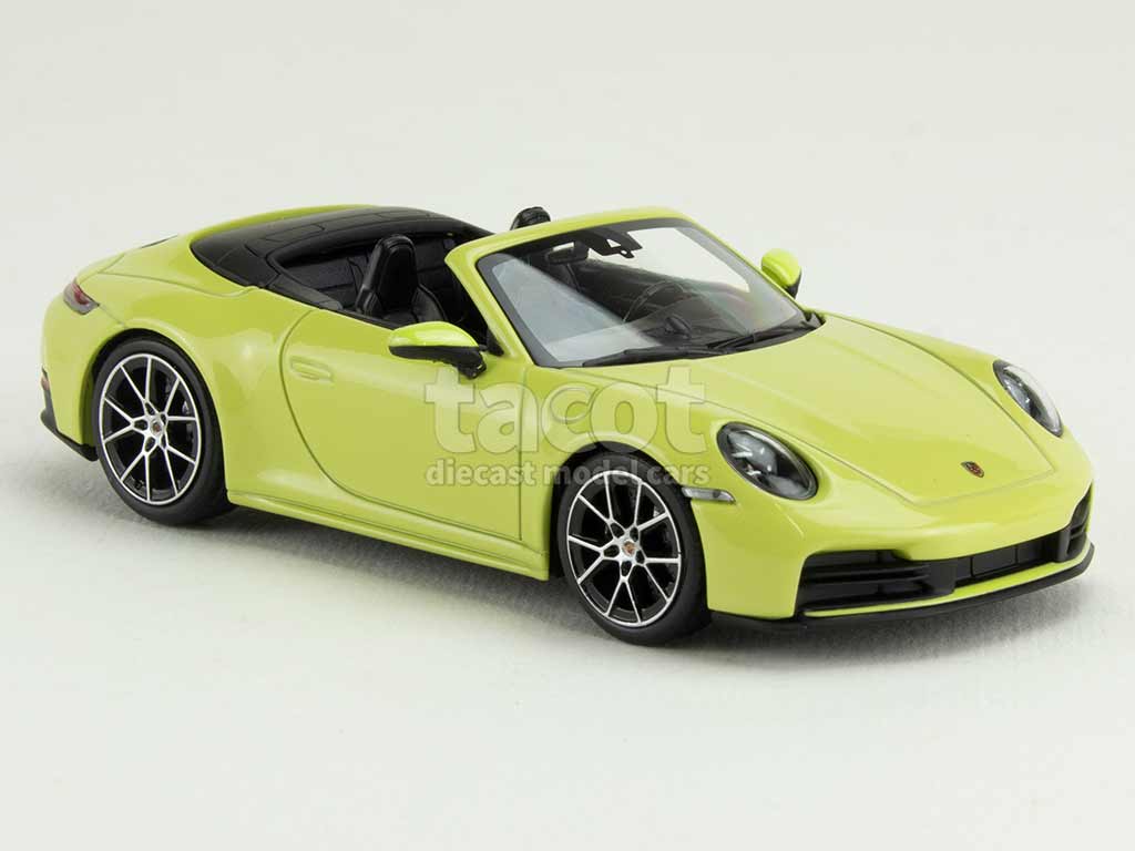 105872 Porsche 911/992 Carrera Cabriolet 2025