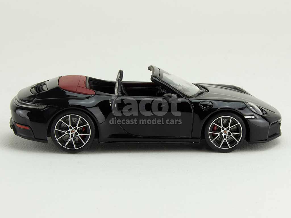 105873 Porsche 911/992 Carrera GTS Cabriolet 2025