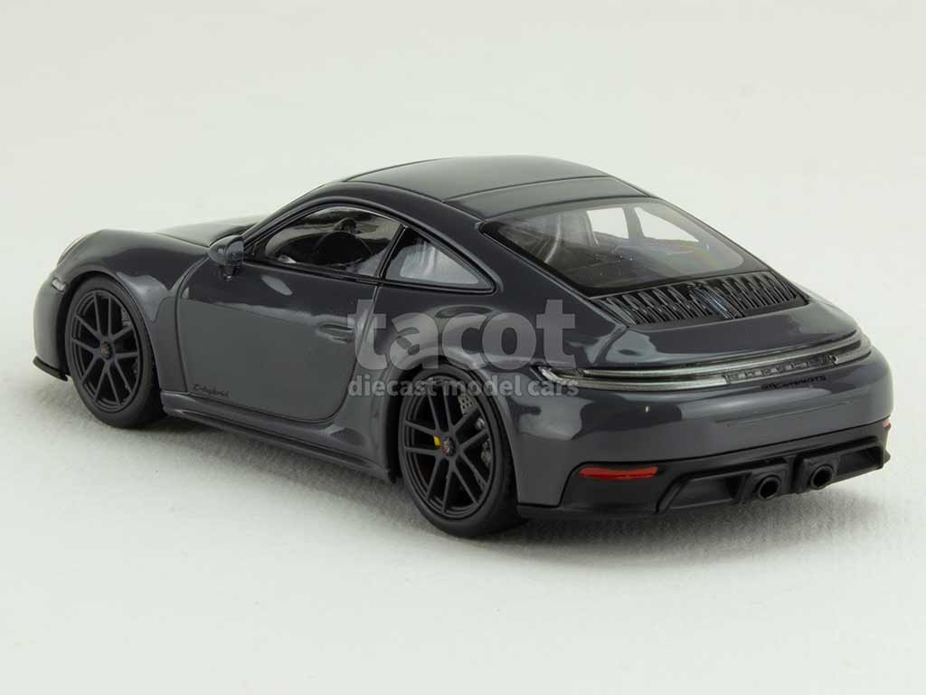 105876 Porsche 911/992 Carrera GTS 2025
