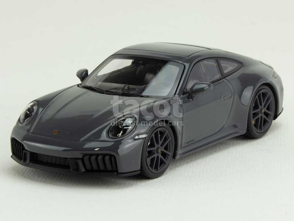 105876 Porsche 911/992 Carrera GTS 2025