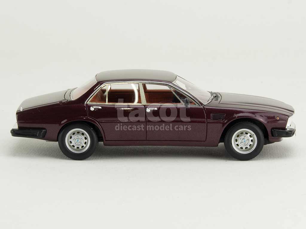 105886 De Tomaso Deauville Series 2 1978
