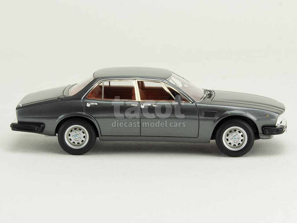 105887 De Tomaso Deauville Series 2 1978