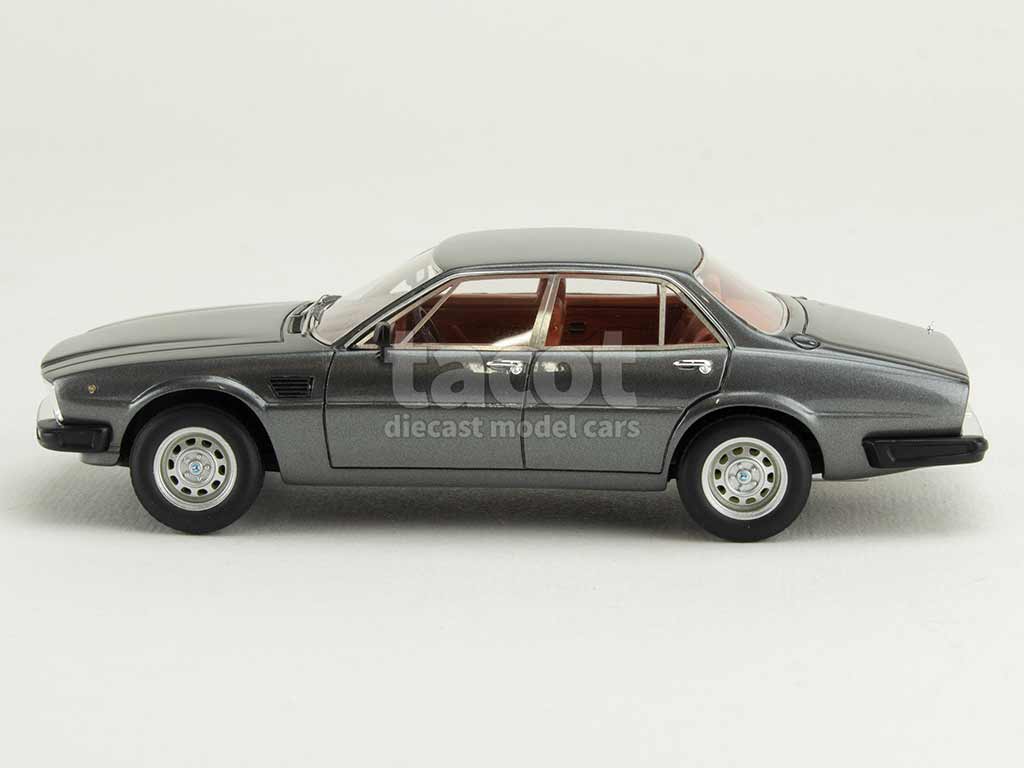 105887 De Tomaso Deauville Series 2 1978