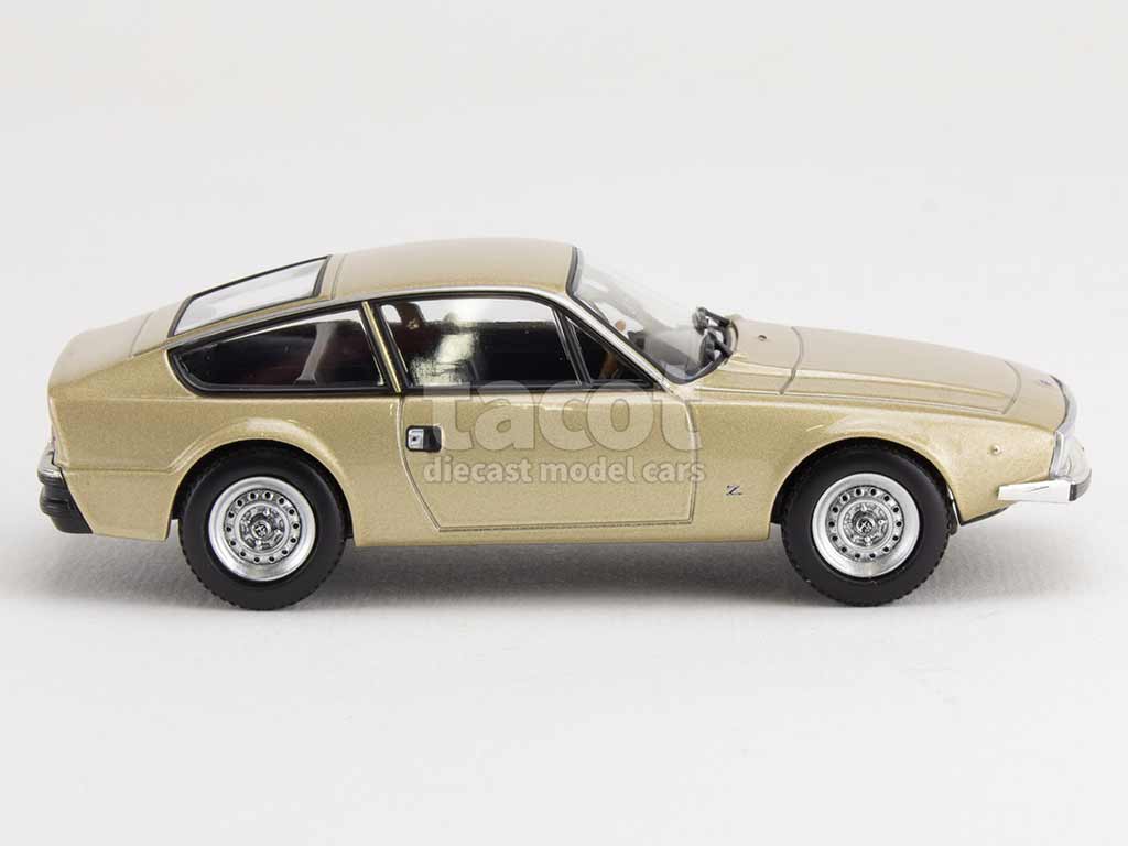 105892 Alfa Romeo 1600 Junior Z 1972