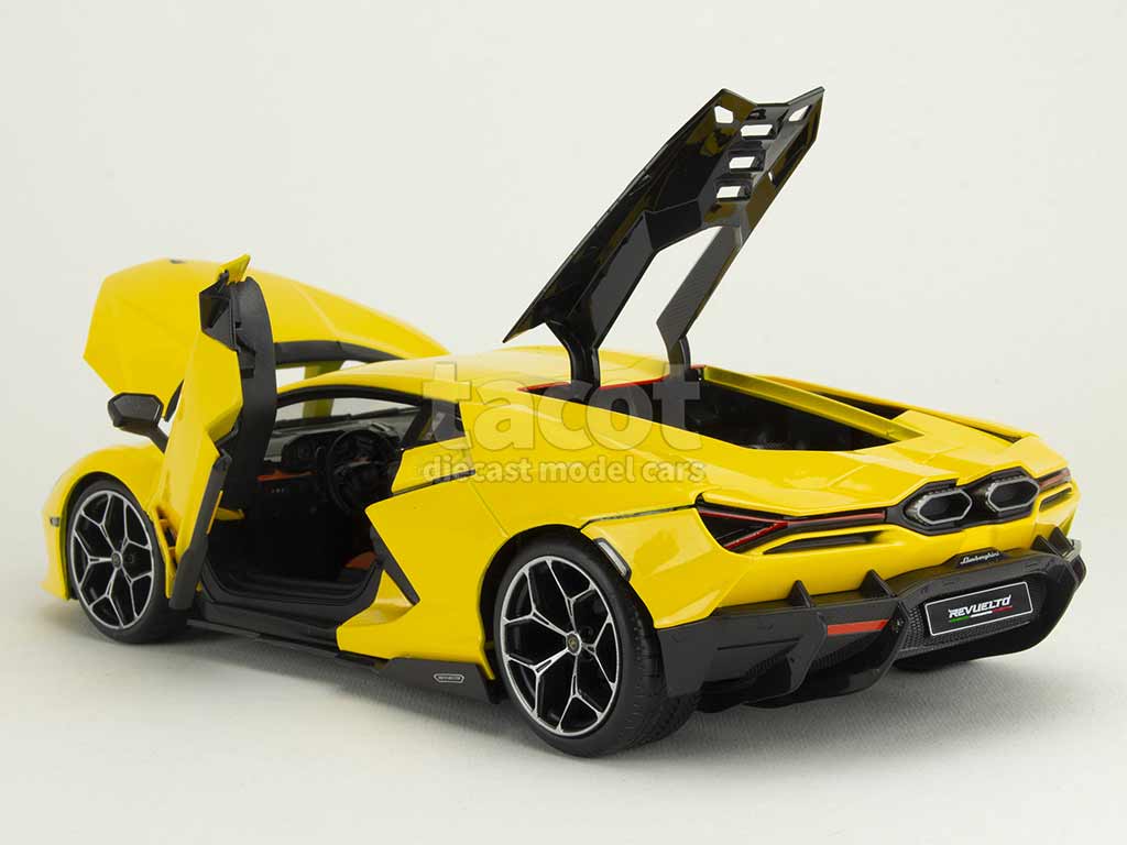 105905 Lamborghini Revuelto 2024