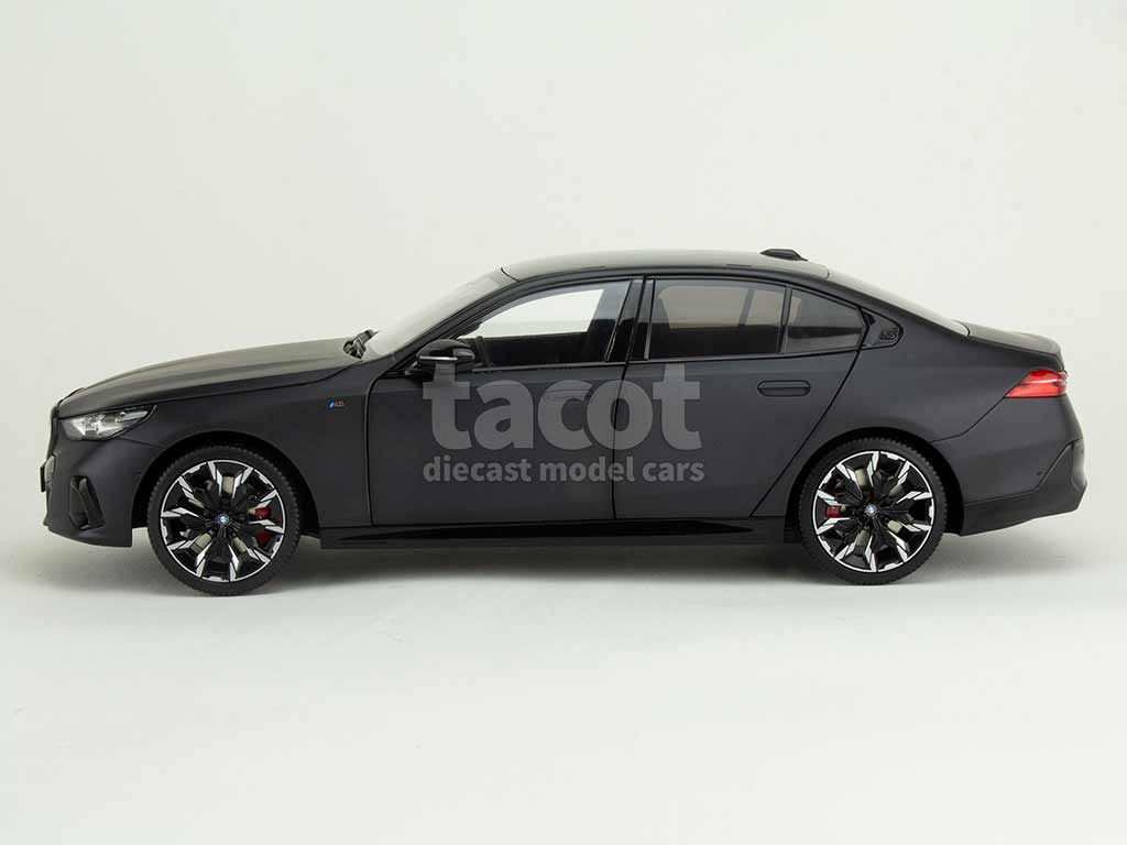 105918 BMW i5/ M60 2023