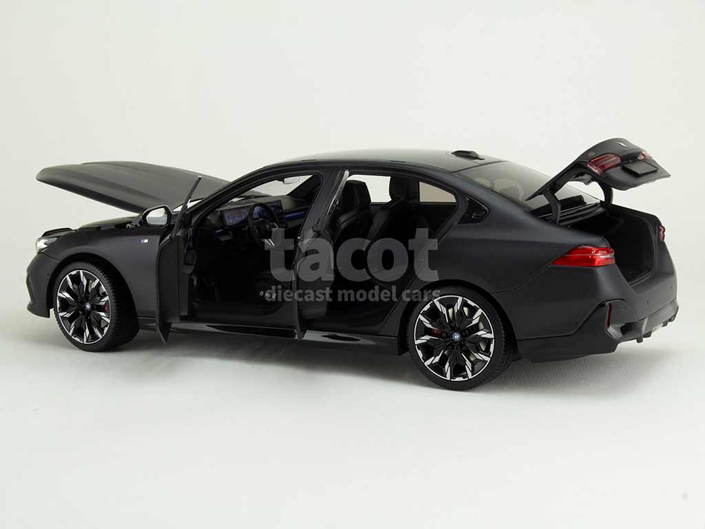 105918 BMW i5/ M60 2023
