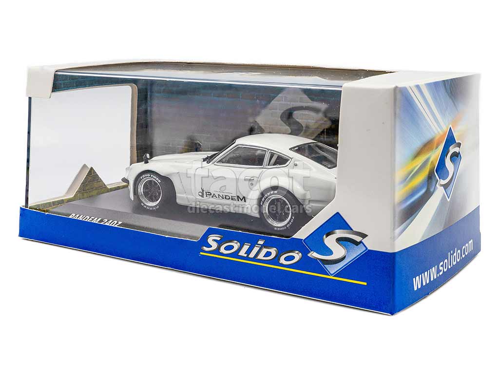 105950 Datsun 240Z Rocket Bunny 1973