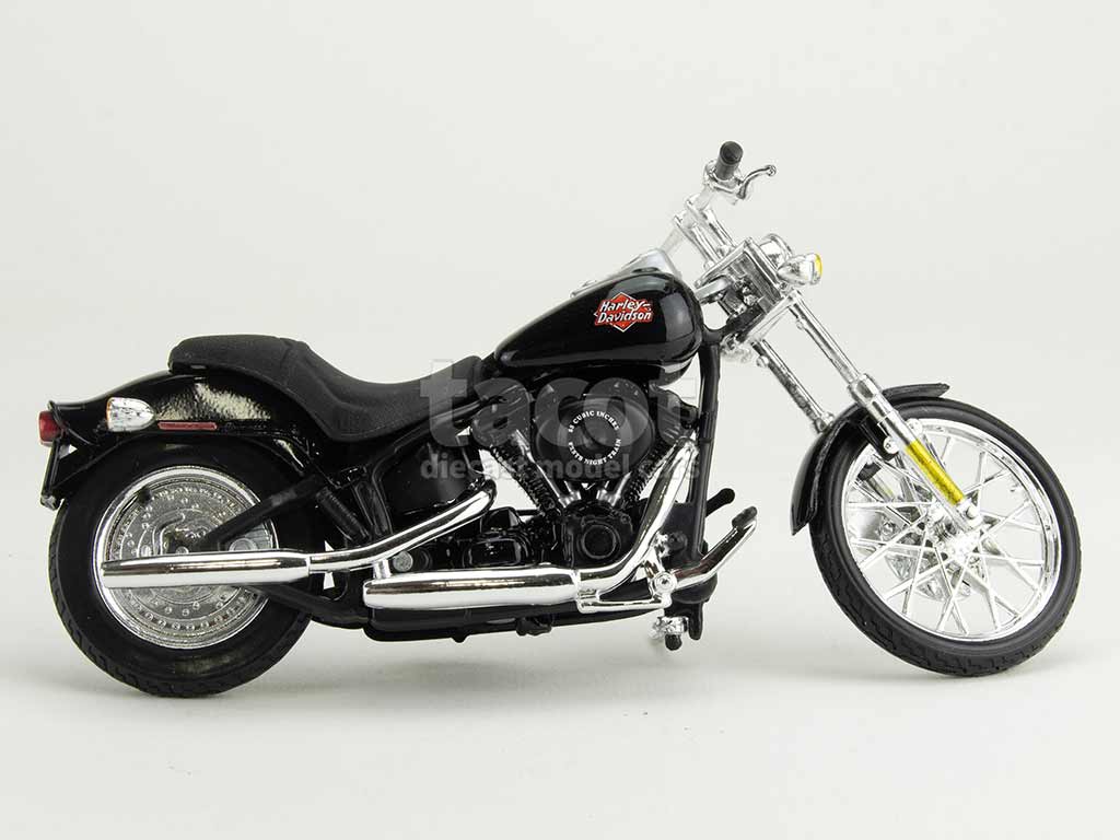 105973 Harley Davidson FXSTB Night Train 2002