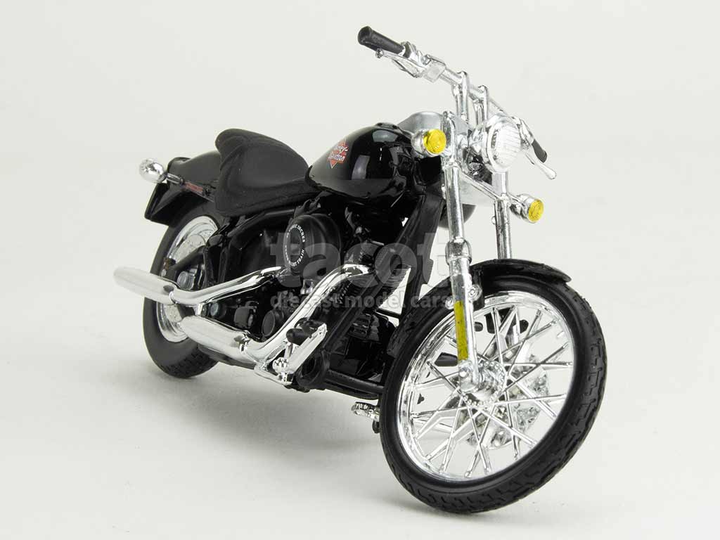 105973 Harley Davidson FXSTB Night Train 2002