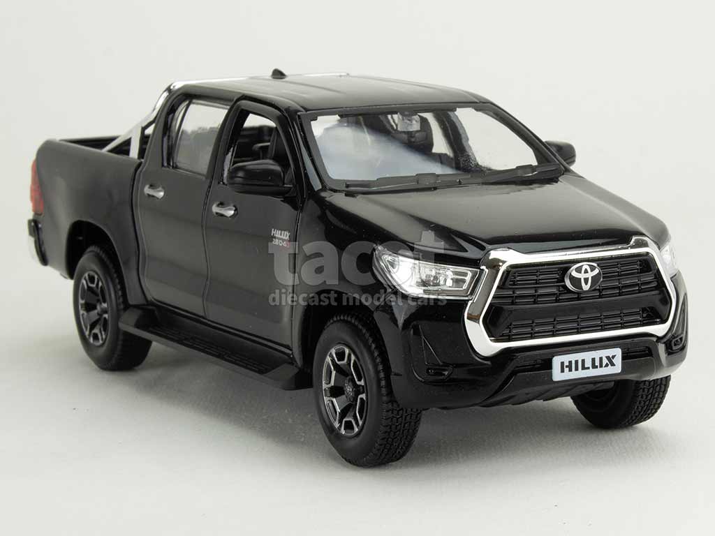 105975 Toyota Hilux 2.8D Pick-Up 2023