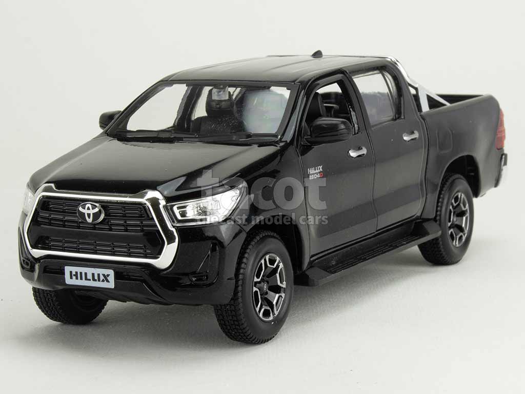 105975 Toyota Hilux 2.8D Pick-Up 2023