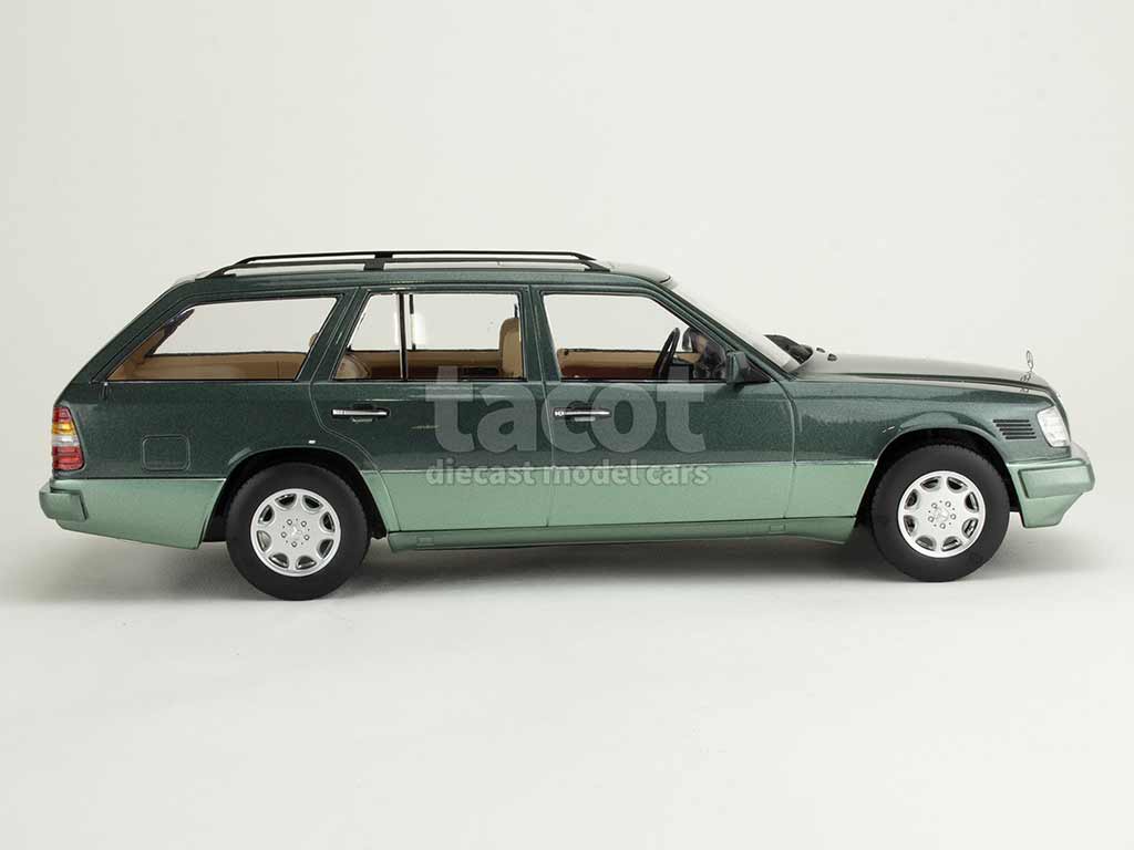 105979 Mercedes E Class T-Model/ S124 1995