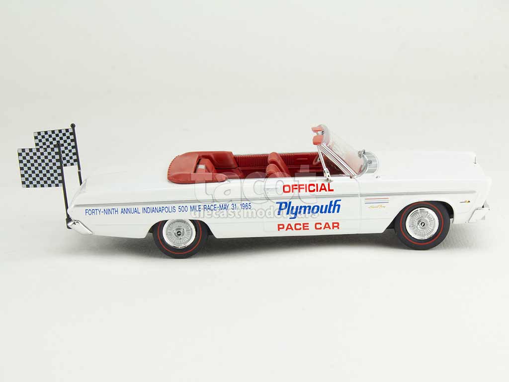 106009 Plymouth Sport Fury 1965