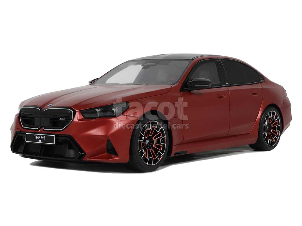 106037 BMW New M5 Peable Beach/ G60 2025