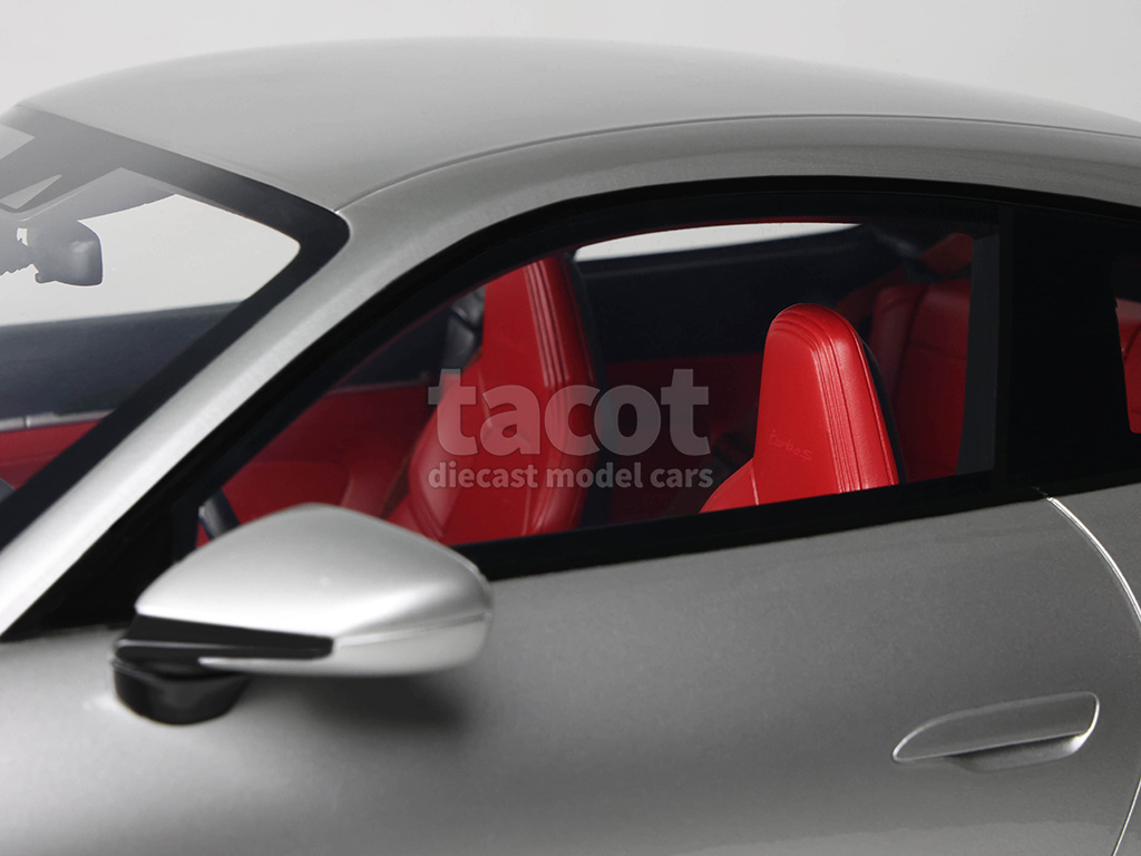 106041 Porsche 911/992 Turbo S 2020