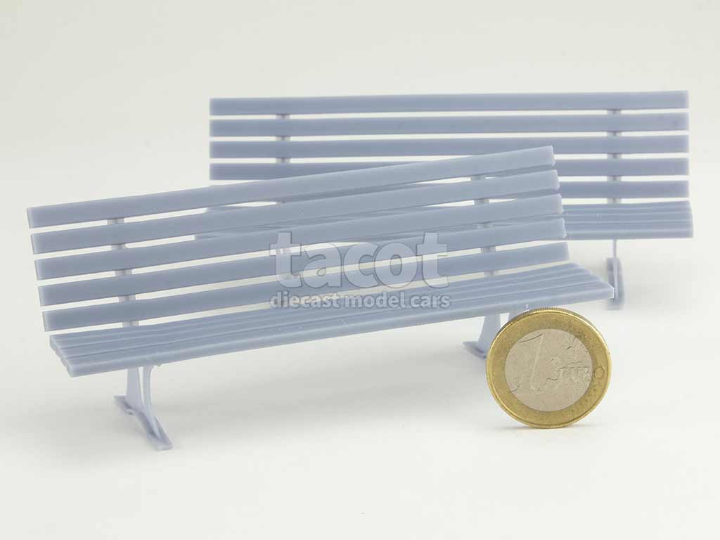 106053 Divers Set 2 Bancs
