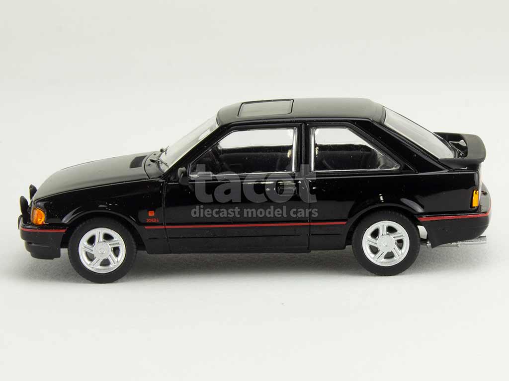 106066 Ford Escort MKIV XR3i 1986