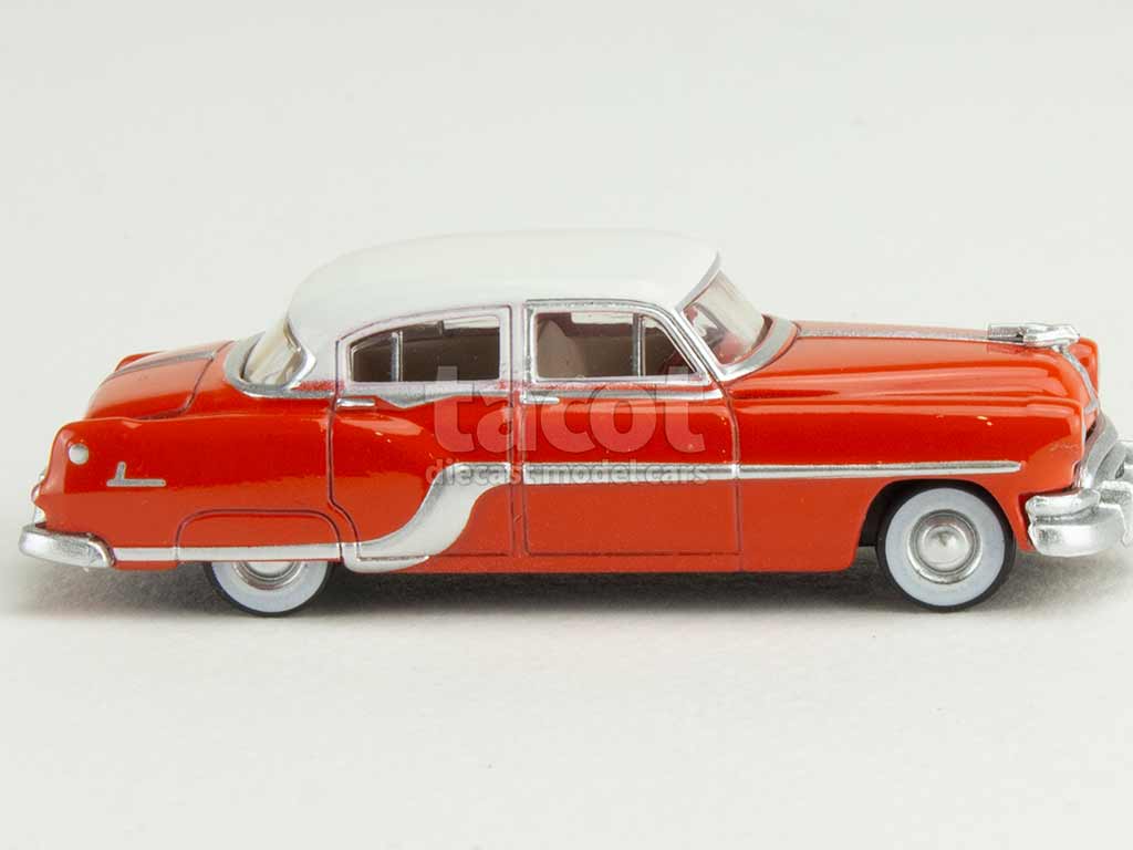 106156 Pontiac Chieftain 4 Doors 1954
