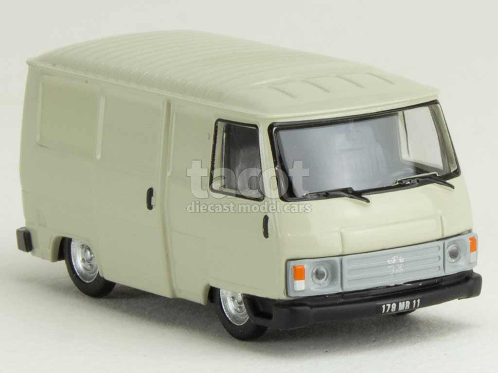 106172 Peugeot J9 1981