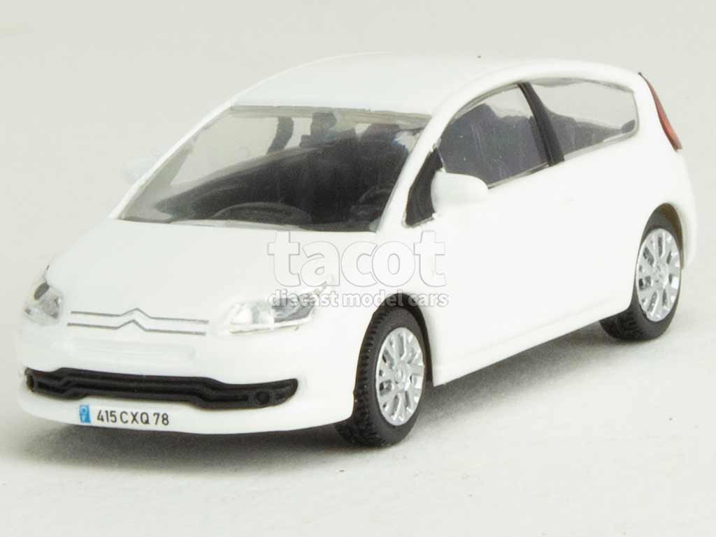 106175 Citro&euml;n C4 Coup&eacute; 2004