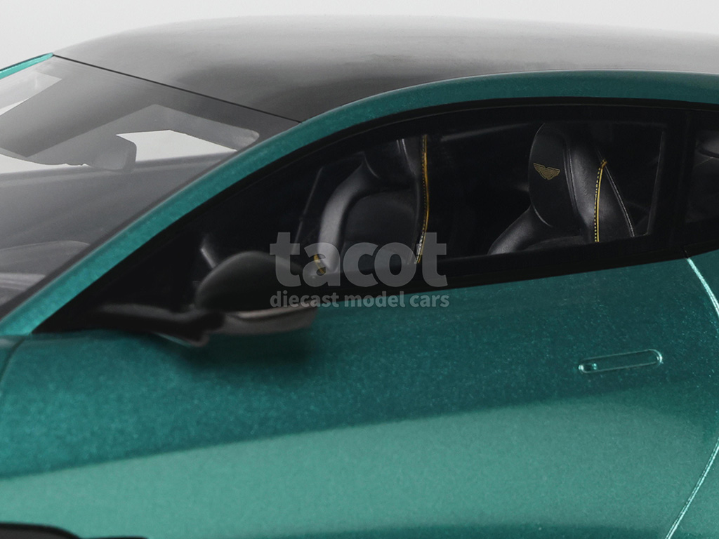 106193 Aston Martin Vanquish 2024
